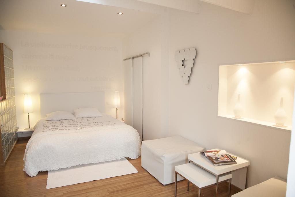 Chambres D'Hotes Home Sweet Home Cire-d'Aunis Ruang foto